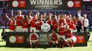 Pemain Arsenal merayakan gelar juara Community Shield 2015 di Stadion Wembley, Inggris. Minggu (2/8/2015) malam WIB. (Reuters/Darren Staples)