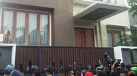 Tetangga Sebut Keluarga Asep Sulaiman Sangat Tertutup
