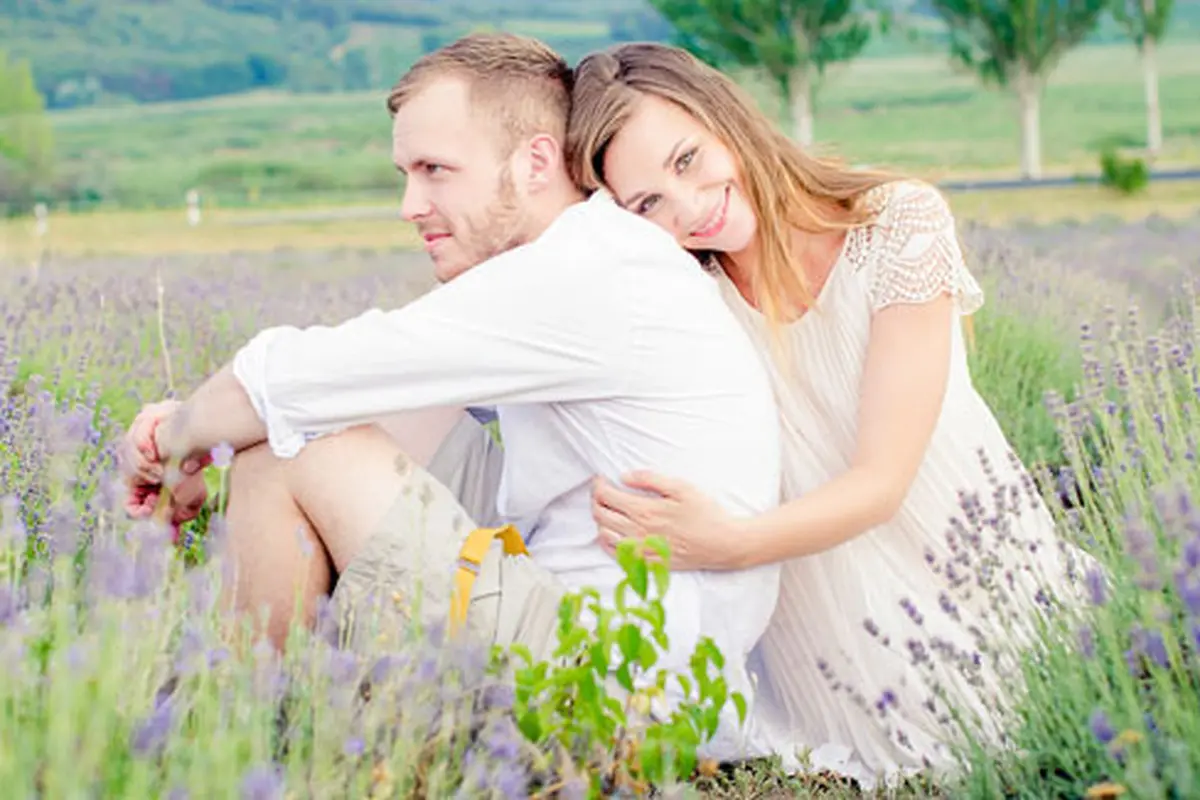 (c) shutterstock