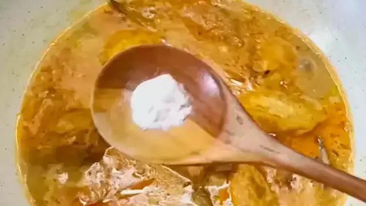 Cara Menyelamatkan Opor Ayam Hampir Basi Tanpa Bawang Putih, Cukup Dengan 1 Bahan Ini
