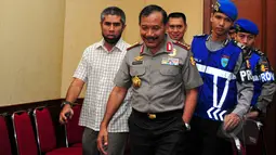 Kapolri Jenderal Badrodin Haiti saat tiba untuk membuka acara rapat kerja teknis (rakernis) di aula Gedung Rupatama Mabes Polri, Jakata, Selasa (26/5/2015). Acara rakernis humas polri berlangsung secara tertutup. (Liputan6.com/Yoppy Renato)