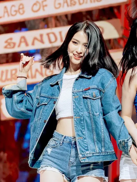 Shin Ryujin (Twitter @ShinRyugine)