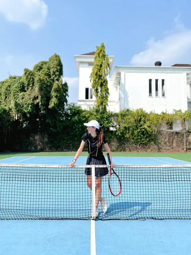 Rutin Berolahraga, Ini Potret Stylish Yuki Kato dengan Pakaian Olahraga yang Bisa Jadi Inspirasi