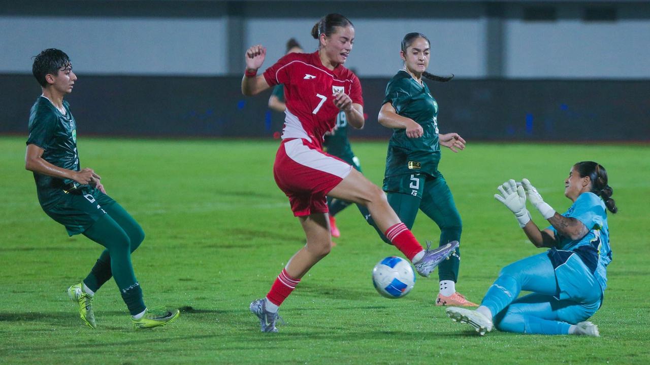 FOTO: Kalah dari Pakistan, Peluang Timnas Putri Indonesia ke Piala Asia 2026 Menipis
