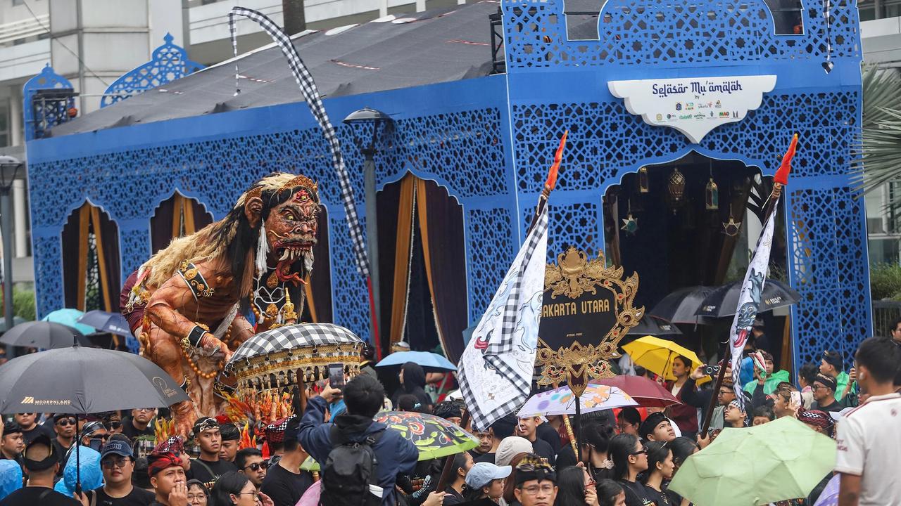 FOTO: Pawai Ogoh Ogoh Semarakkan Jakarta Jelang Hari Raya Nyepi
