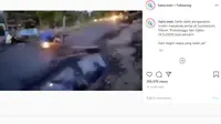 Detik-Detik Pemotor Tabrak Portal Jalan Terekam Kamera