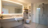 11 Tips Mendesain Kamar Mandi Kecil agar Terasa Lebih Lapang, Jadi Tempat Rileksasi Impian