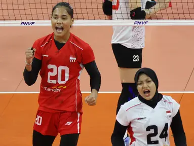 Timnas voli putri Indonesia menutup laga Grup B AVC Challenge Cup 2024 dengan kekalahan 1-3 (17-25, 15-25, 27-25 dan 13-25) dari Vietnam di Rizal Memorial Coliseum, Manila, Filipina, Minggu (26/5/2024). Hasil ini menjadi kekalahan ketiga yang diderita Junaida Santi dkk sepanjang fase grup dengan hanya meraih satu kemenangan dan dipastikan gagal lolos ke semifinal setelah hanya menempati peringkat ke-4. Selanjutnya Indonesia masih akan bertanding untuk memperebutkan peringkat 5-8 secara keseluruhan. (Asian Volleyball Confederation)