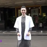 Ada beberapa komentar yang menyebutkan bahwa tidak masuk akal jika Zaskia dijadikan Duta Pancasila. Lalu bagaimana tanggapan dari kuasa hukum Zaskia?