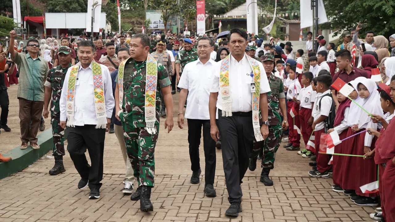 Mandiri Sahabat Desa Perkuat Ekonomi Berkelanjutan Lewat Aksi Pembersihan Waduk