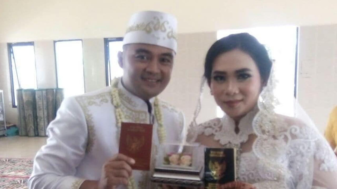 Potret Aktor Sandy Permana Bersama Istrinya yang Kini Tinggal Jadi Kenangan