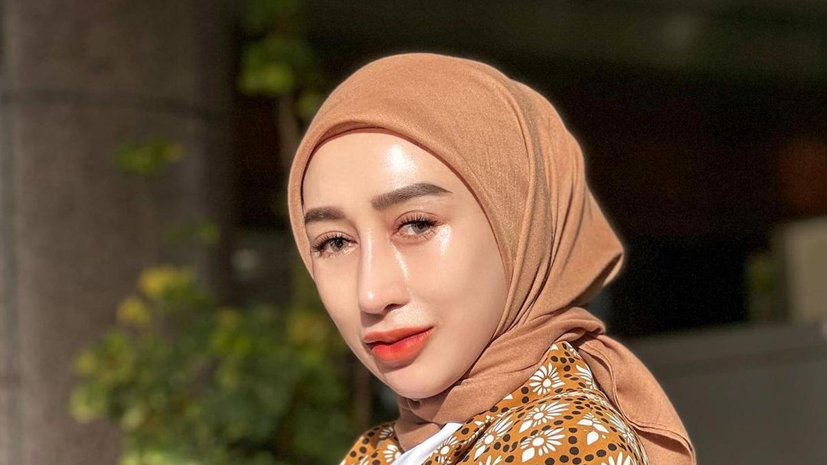 Reza Gladys Klarifikasi Kabar Izin Produknya Dicabut BPOM, Ungkit Narasi Diduga Digiring Pihak Tertentu