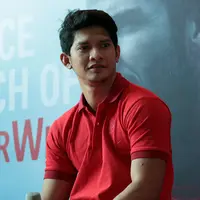 Aktor laga Iko Uwais sedang program anak kedua. Ia berharap, sebelum berangkat ke Amerika, ayah satu anak itu berharap sang istri Audy Item positif hamil. (Deki Prayoga/Bintang.com)