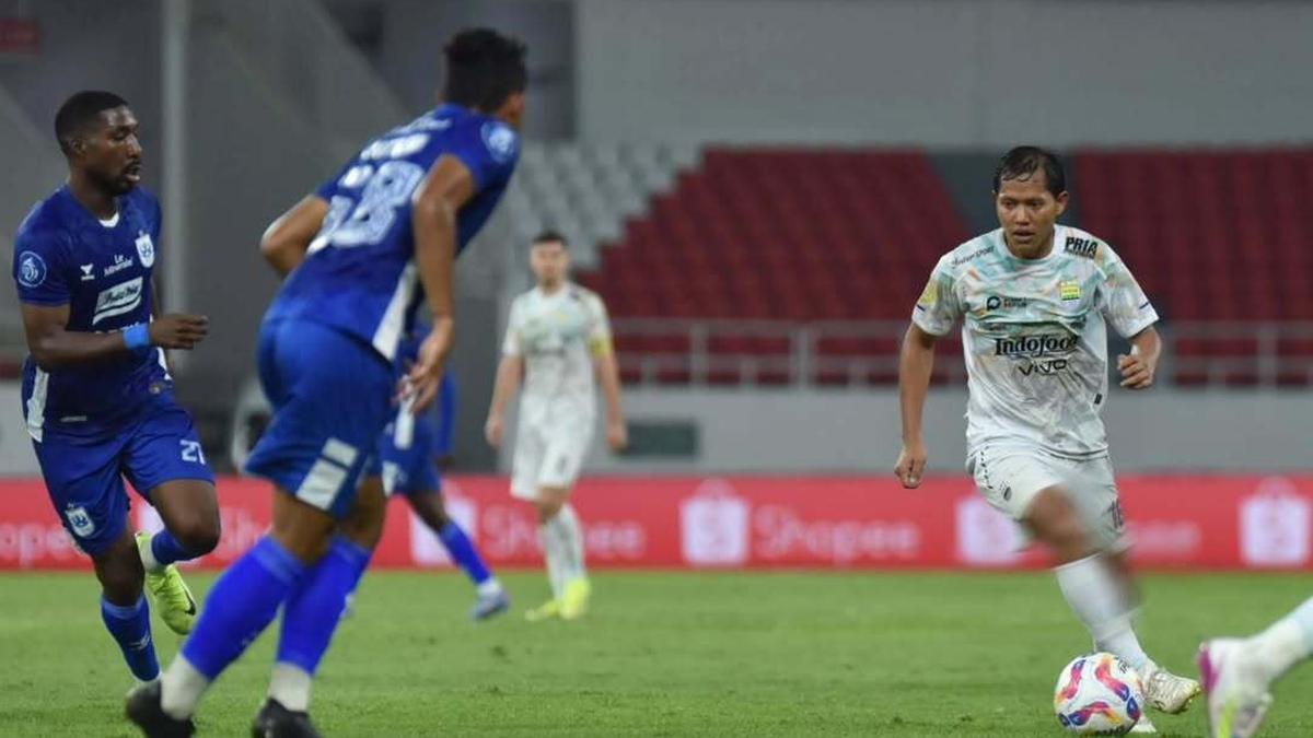 Adam Alis Berharap Terus Tampil Oke Bersama Persib