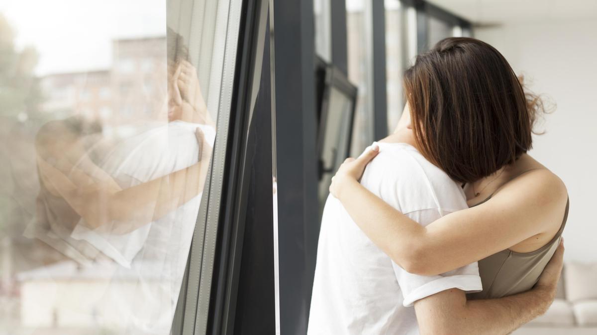 Apa Itu Slow Fade? Kenali Tanda dan Cara Mengatasi Hubungan yang Meredup