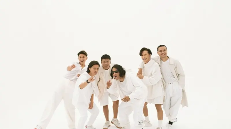 Gandeng Oom Leo dan Laleilmanino, SMASH kembali dengan single baru mereka. (Dok Fimela.com)