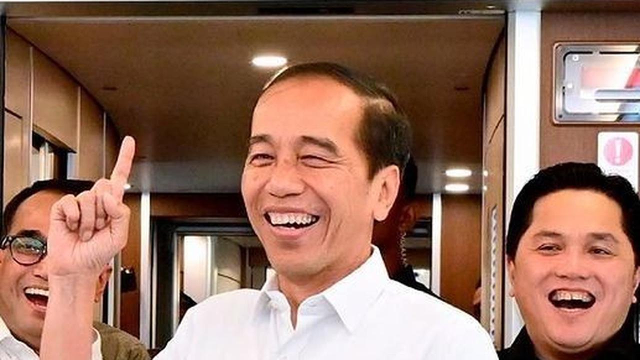 Wajah Bahagia Jokowi & Dua Menteri saat Kereta Cepat  Pertama Kali Capai Kecepatan 350 Km Per Jam
