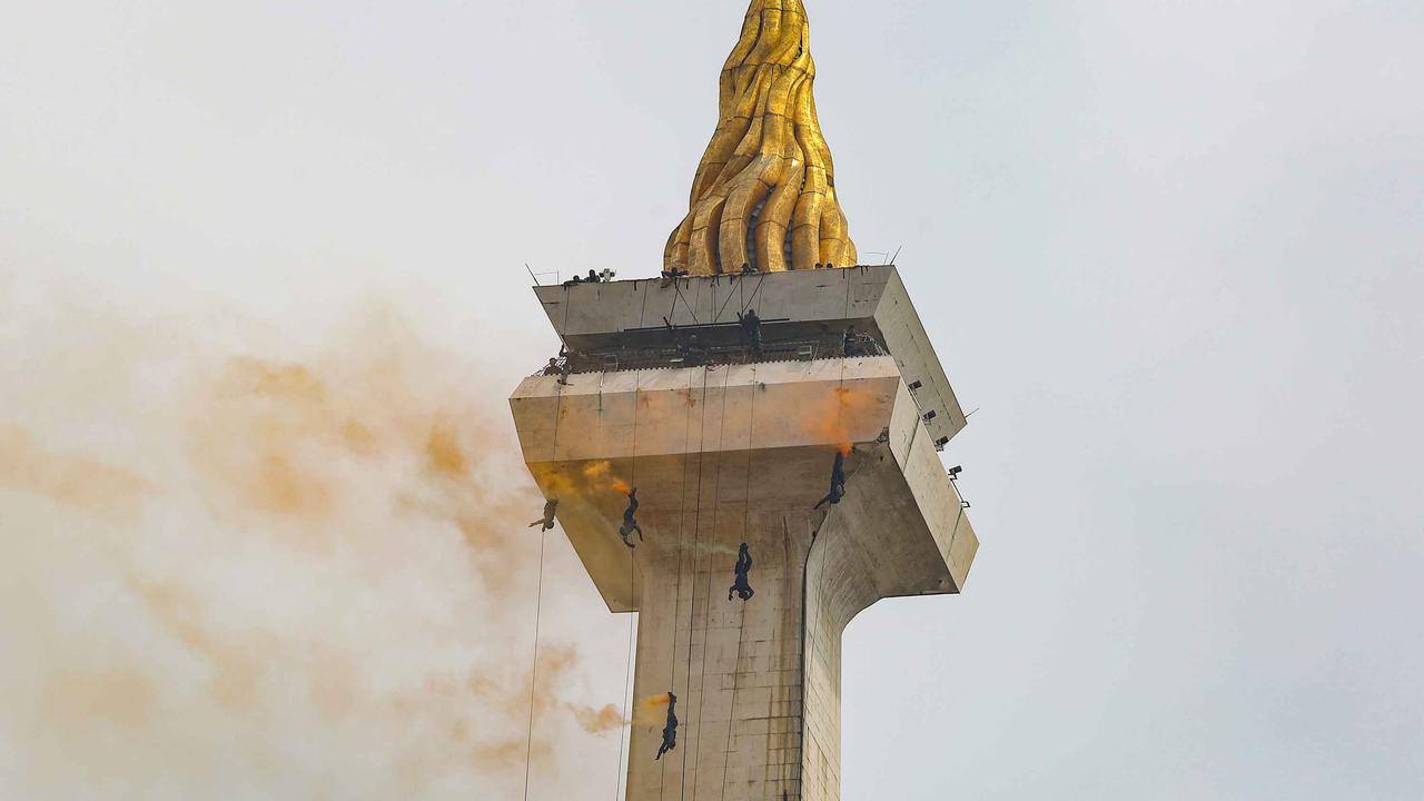 FOTO: 140 Ribu Prajurit TNI Siap Unjuk Kekuatan di HUT ke-80, Gladi Bersih Digelar di Monas
