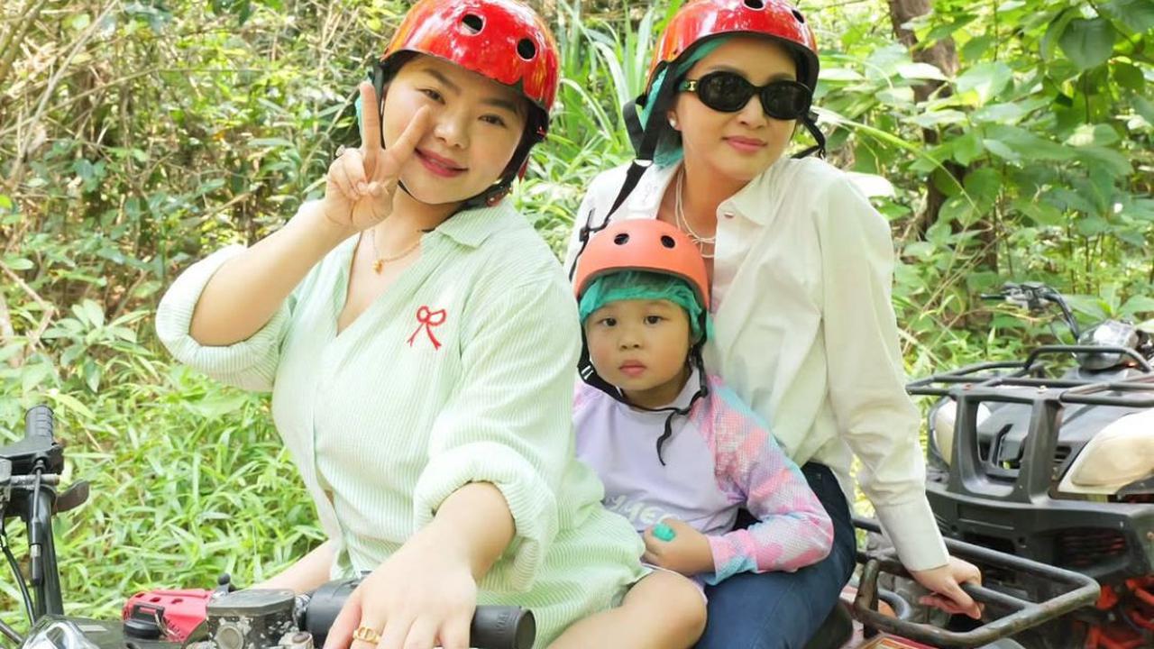 Serunya Liburan Sarwendah dan Anak-Anak di Pantai, Main Kano hingga Jelajah Hutan dengan ATV
