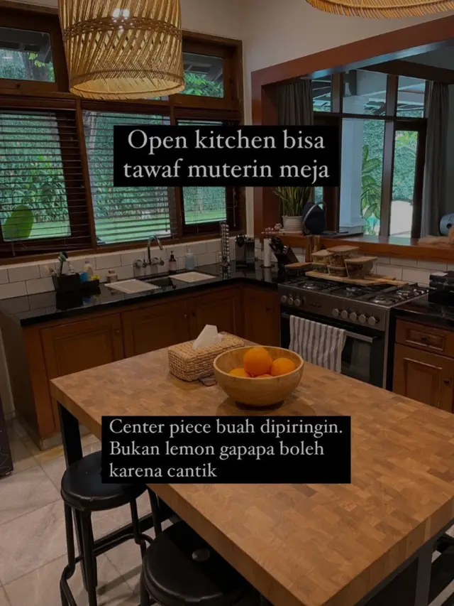 Rumah Sophia Latjuba dan Eva Celia. (Foto: Instagram Stories @biasalahanakmuda)