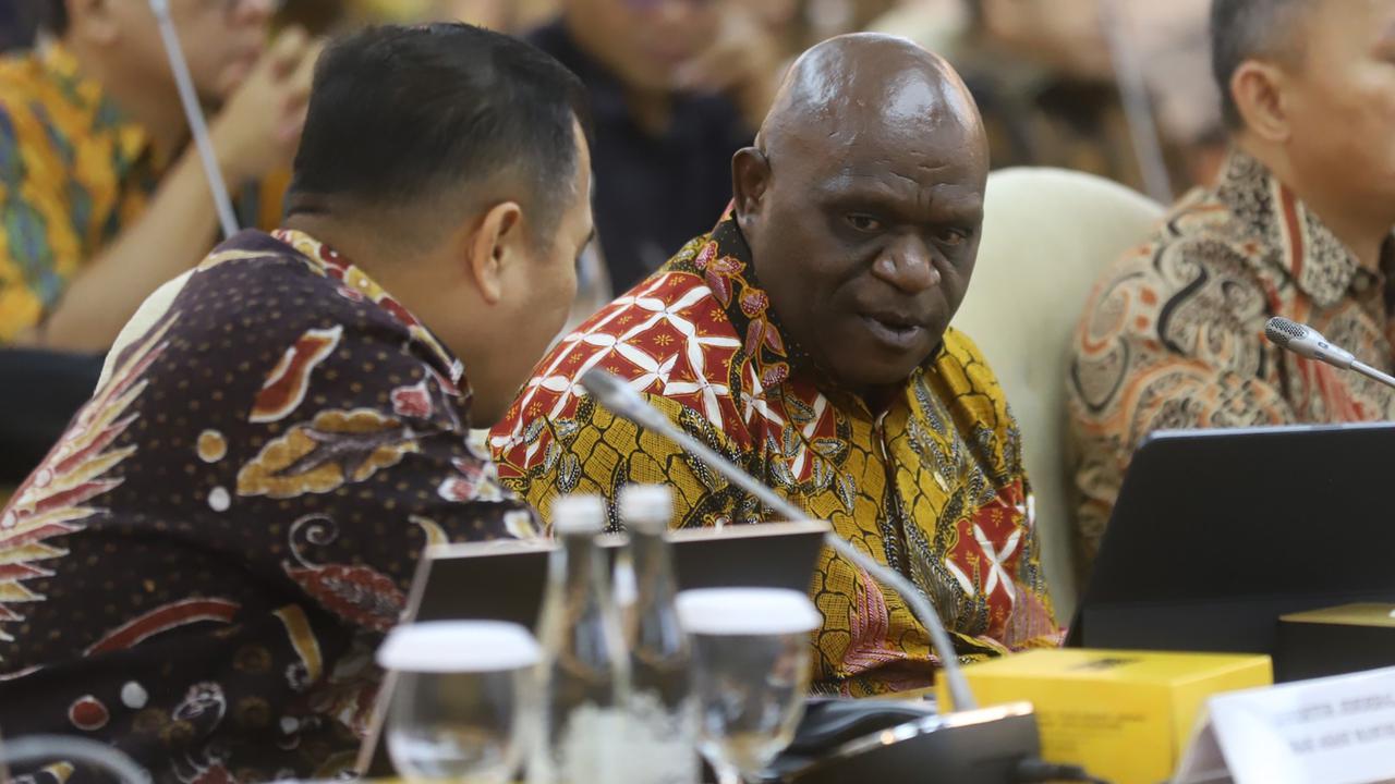VIDEO: Menteri HAM Pigai Didesak Terus Berisik Polisi Aipda R Tembak Siswa Hingga Tewas di Semarang