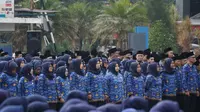 Sekitar 1.865 pegawai honorer Garut, Jawa Barat akhirnya bernafas lega, setelah menerima Surat Keputusan (SK) pengangkatan mereka sebagai Pegawai Pemerintah dengan Perjanjian Kerja (PPPK). (Liputan6.com/Jayadi Supriadin)