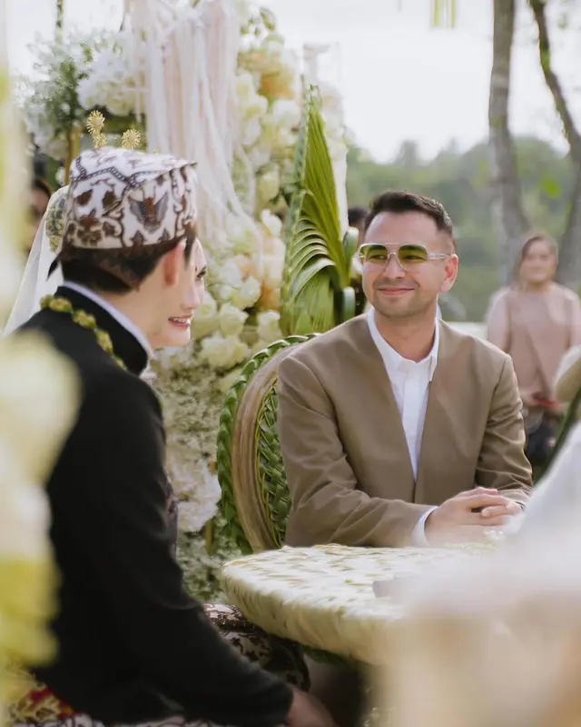 Angpao pernikahan Raffi Ahmad untuk Luna Maya: Nominalnya fantastis atau tidak?