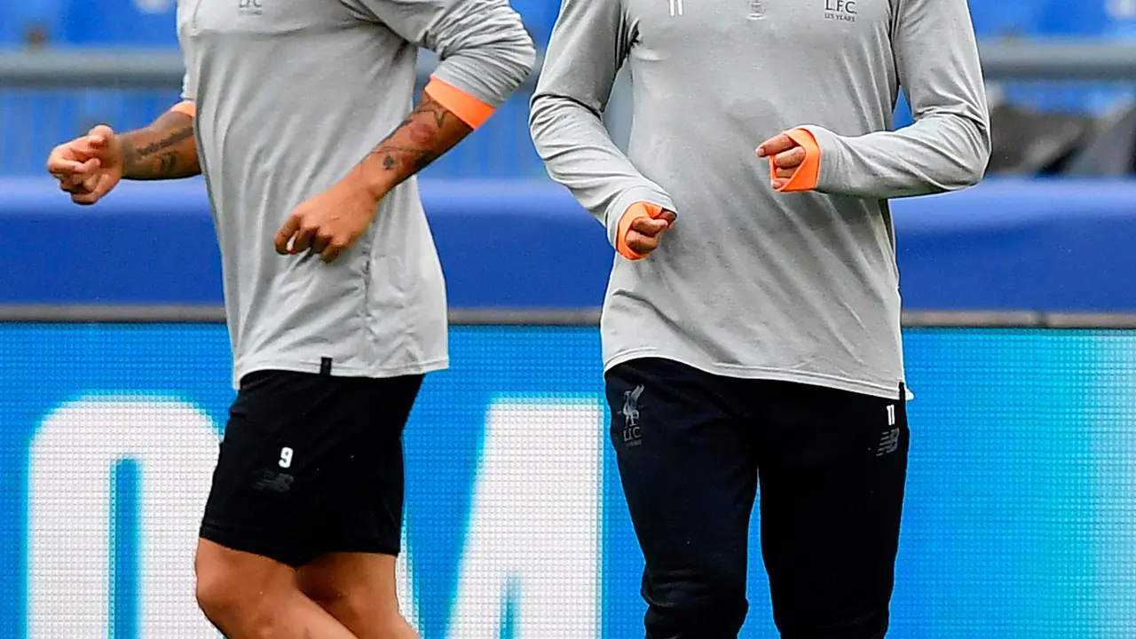 Latihan Santai Pemain Liverpool Jelang Hadapi AS Roma