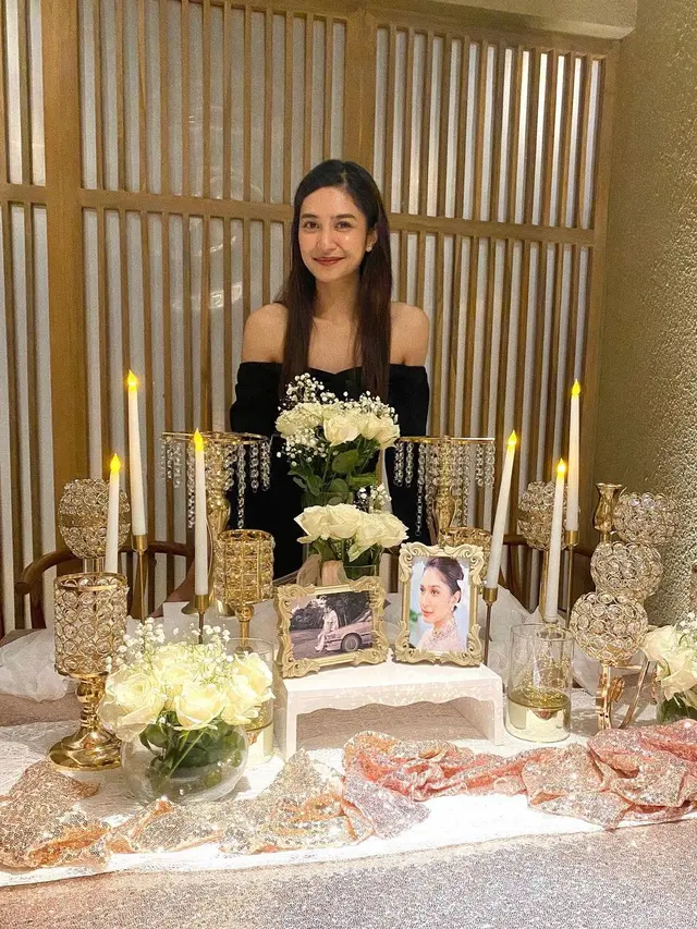 Mikha Tambayong dapat kejutan dari Deva Mahenra