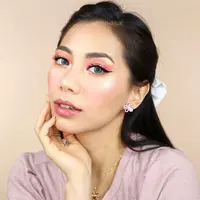 Beauty Influencer Abel Cantika bagikan rutinitas dan tips memilih skincare yang aman untuk ibu hamil dan menyusui. (Instagram/abelcantika).