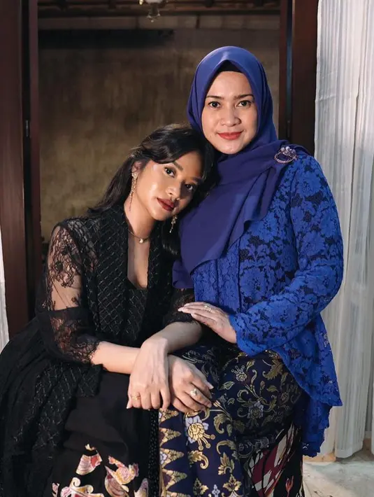 Ikke Nurjanah dan Siti Adira Kania (Instagram/ikkenurjanah0518)
