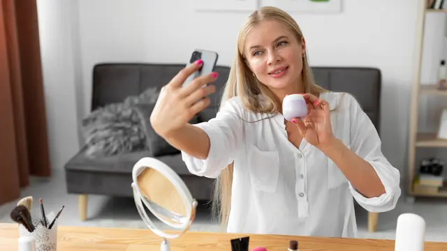 Kenali Tips Aplikasi Skincare Minimalis 3 Langkah untuk Ibu Aktif