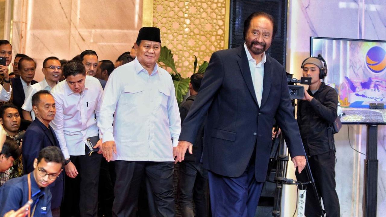 Hanya saja, Surya Paloh menilai kondisi sekarang kurang tepat menggulirkan hak angket.<br>