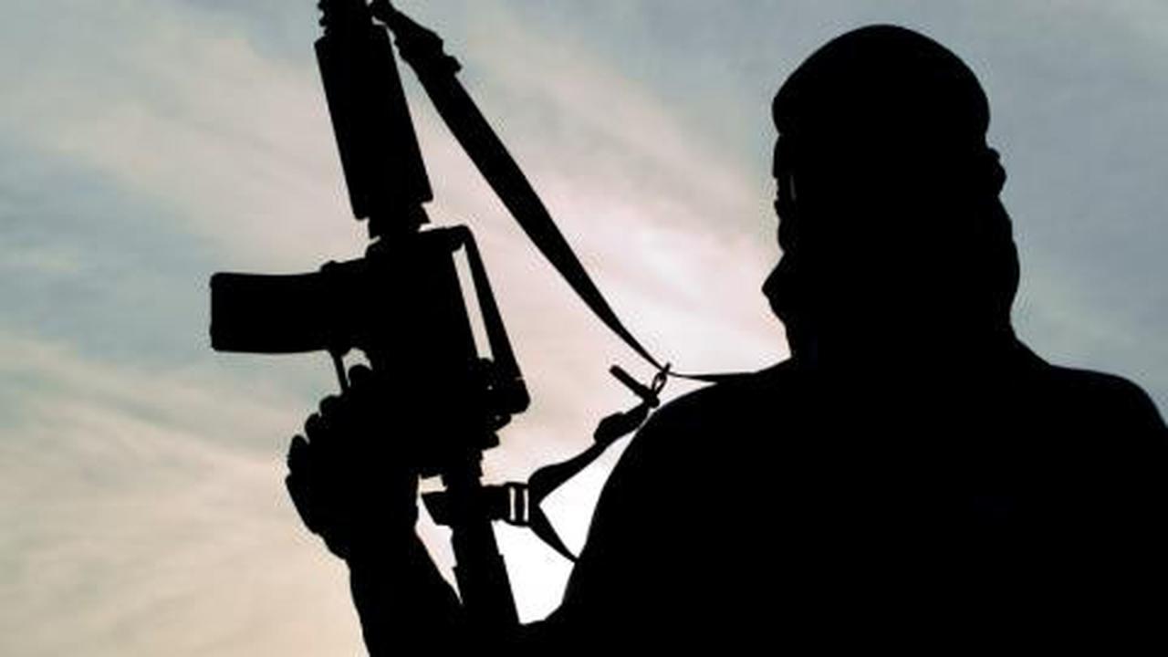 Teroris tembak 2 orang hingga tewas di dekat masjid Makassar