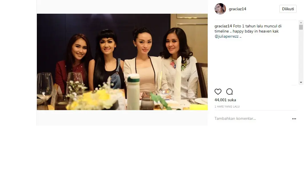 Gracia Indri berpose dengan Julia Perez, Ayu Ting Ting dan Zaskia Gotik (Foto: Instagram)