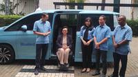 Taksi Bluebird dengan Kursi Elektrik Jadi Alternatif Transportasi Lebih Nyaman Bagi Difabel dan Lansia.&nbsp; (Liputan6.com/Henr)