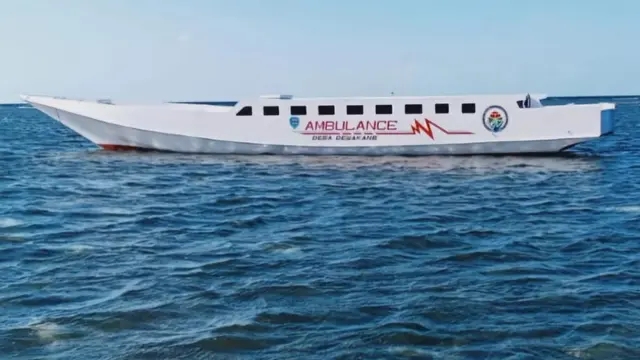 Kapal ambulans dilaporkan hilang kontak.