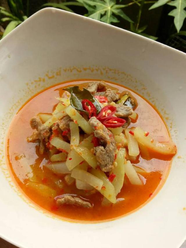 Sayur Ketupat Labu Siam & Daging (Foto: Cookpad @jasminebulanr)