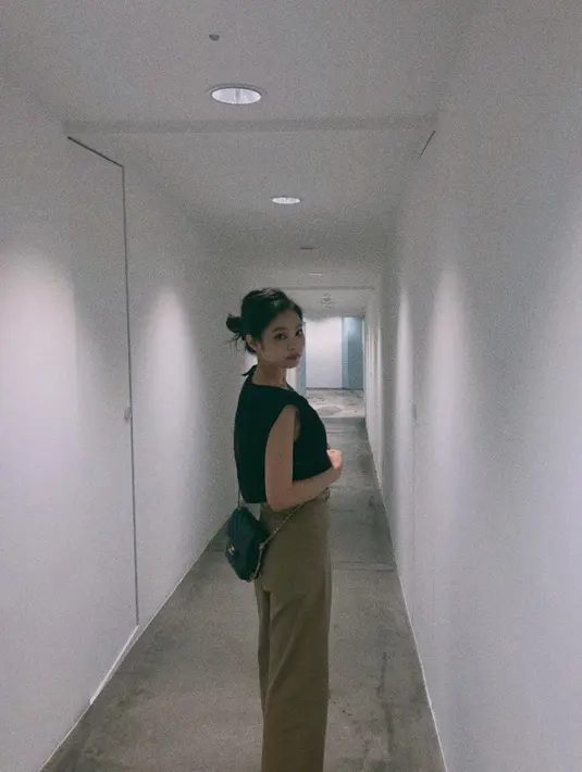 (Instagram/jennierubyjane)