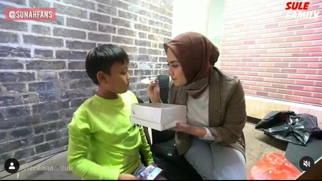 Calon Ibu Sambung, Ini 6 Potret Kedekatan Nathalie Holscher dan Anak Sule