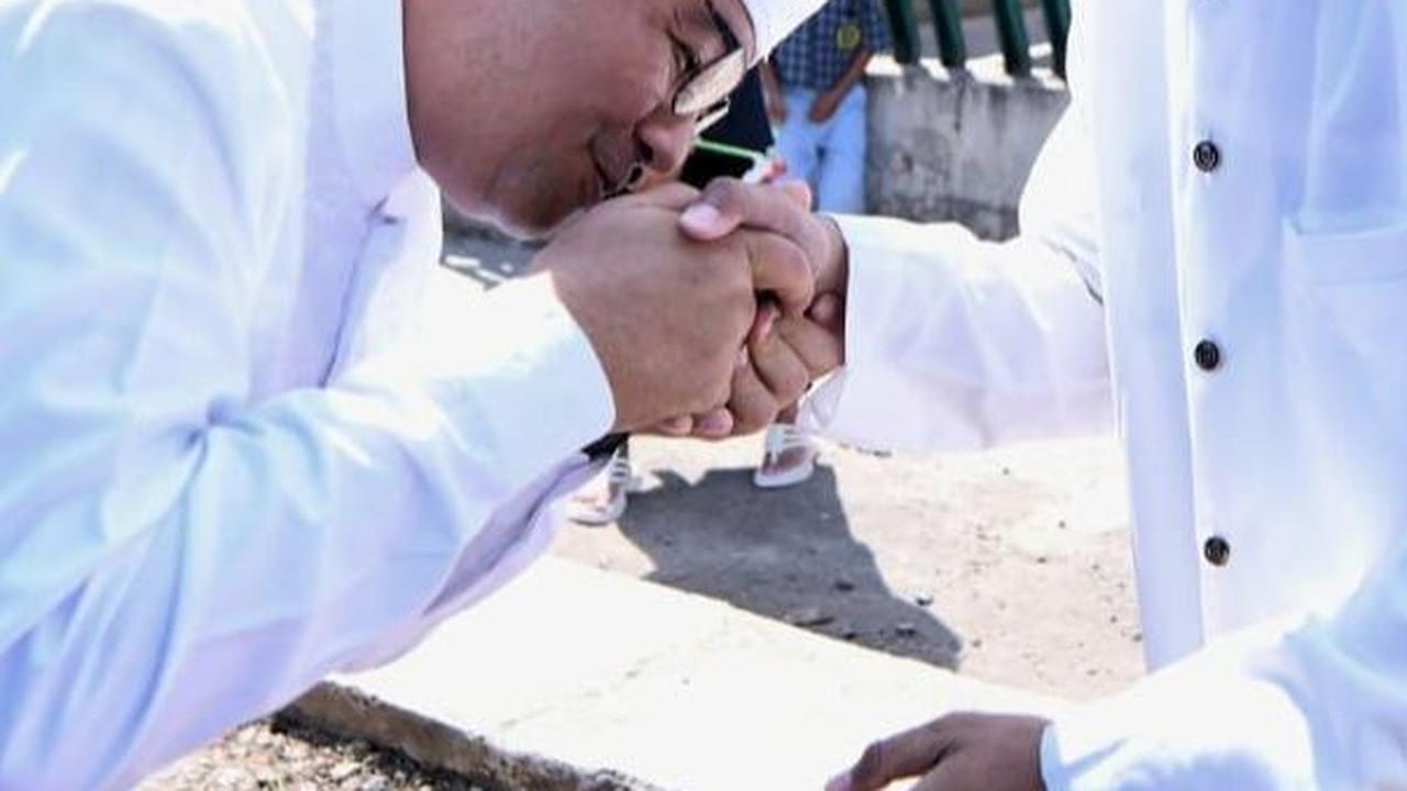 Berkunjung ke Dua Ponpes di Bondowoso, Anies Minta Arahan dan Petunjuk Kiai