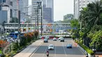 Pemprov DKI Jakarta akan menambah cakupan area larangan sepeda motor melintas hingga Jalan Jenderal Sudirman sampai Bundaran Senayan, Jakarta, Senin (18/4/2016). (Liputan6.com/Yoppy Renato)