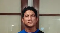 Arda Hatna Angkat Kegelisahan Manusia Lewat Single Matematika Tuhan Berbeda