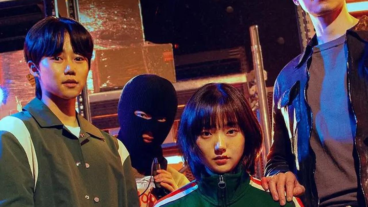 Saksikan kisah Jeong Ji-an dalam 'A Shop For Killers' yang menjanjikan pengalaman menonton yang tak terlupakan.