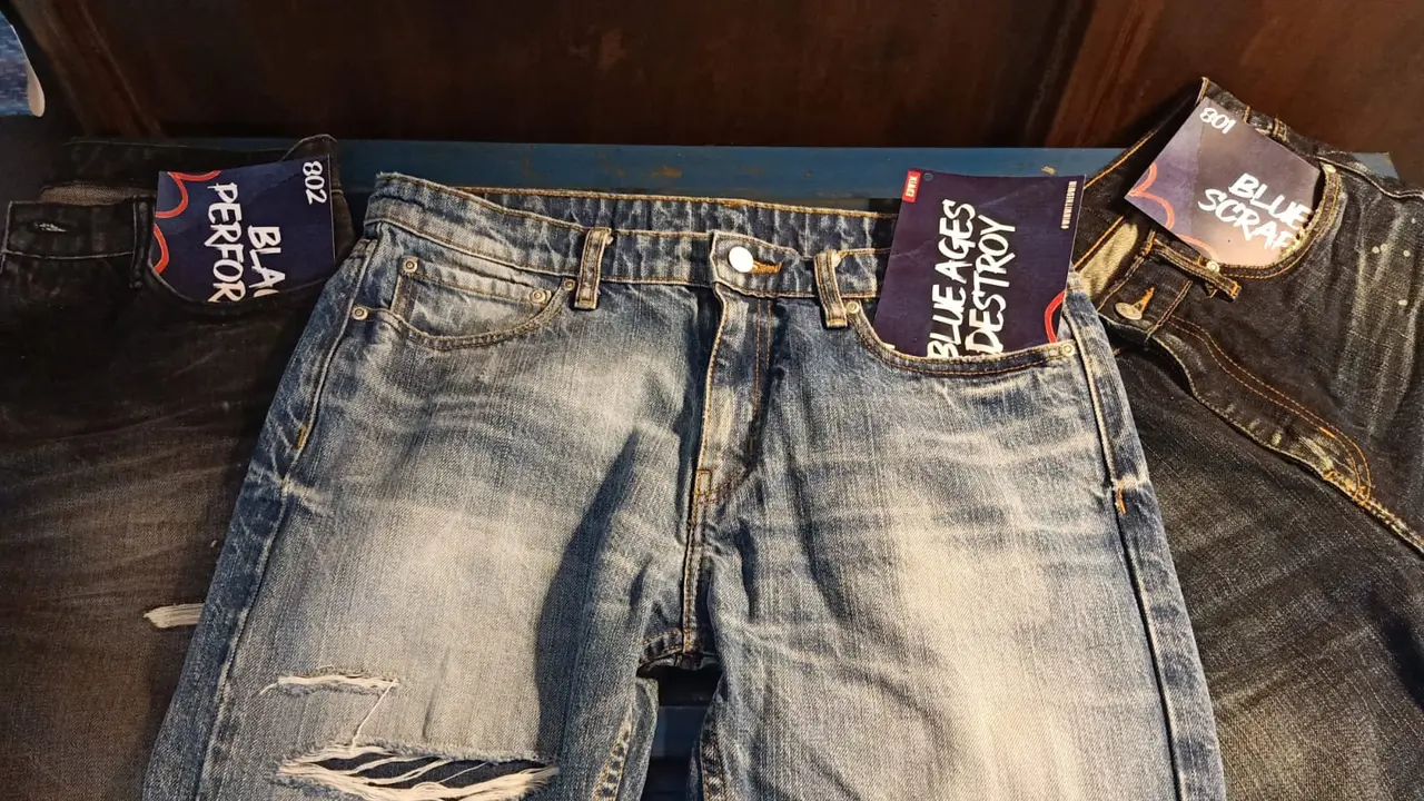 Jeans Masih Andalan Bergaya Kasual, Handcrafted Jadi Kiat agar Tak Membosankan