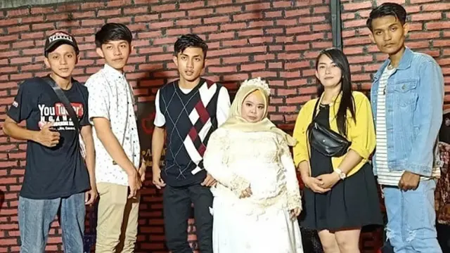 7 Momen Bahagia Ulang Tahun Kekeyi Ke-25, Meriah Banget