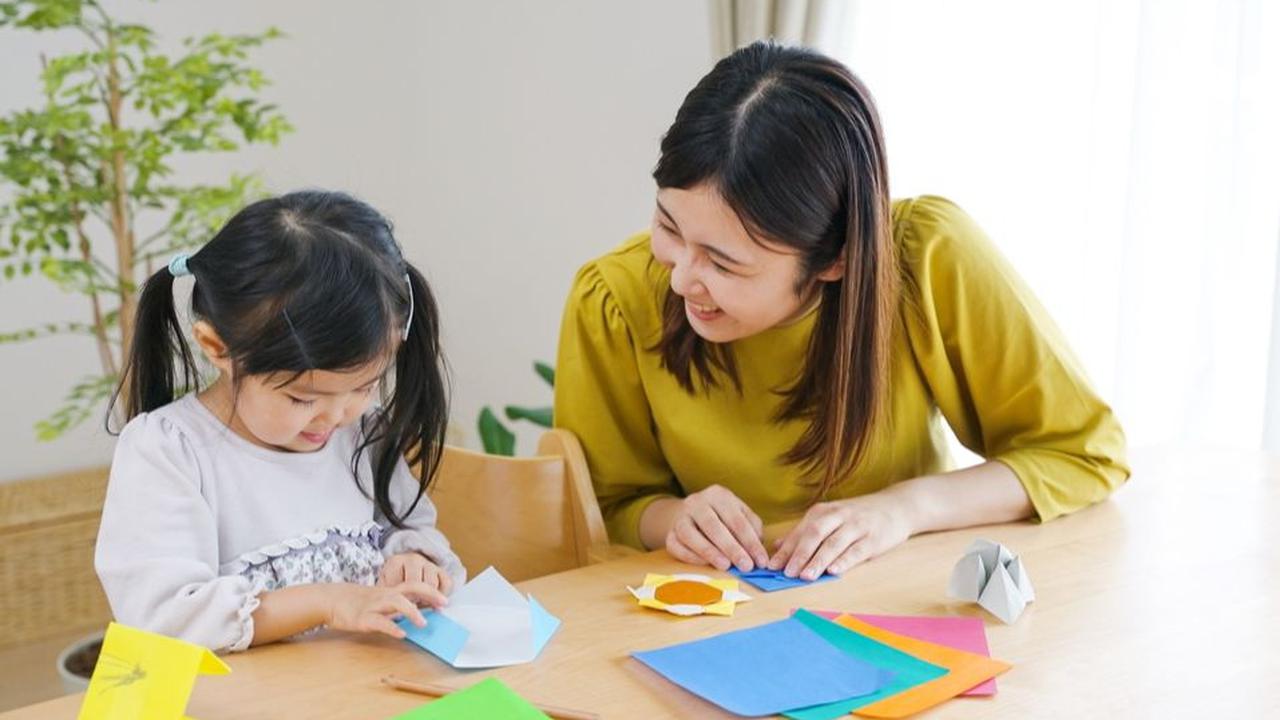 3. Berbicara dengan Anak<br>