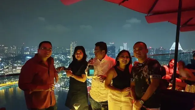 Momen Perayaan Ulang Tahun Hotman Paris di Singapura, Mewah dan Meriah