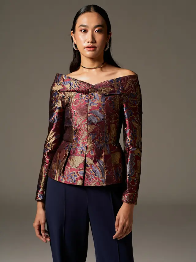 Baju Brokat Setelan Celana Panjang (Foto: AI)