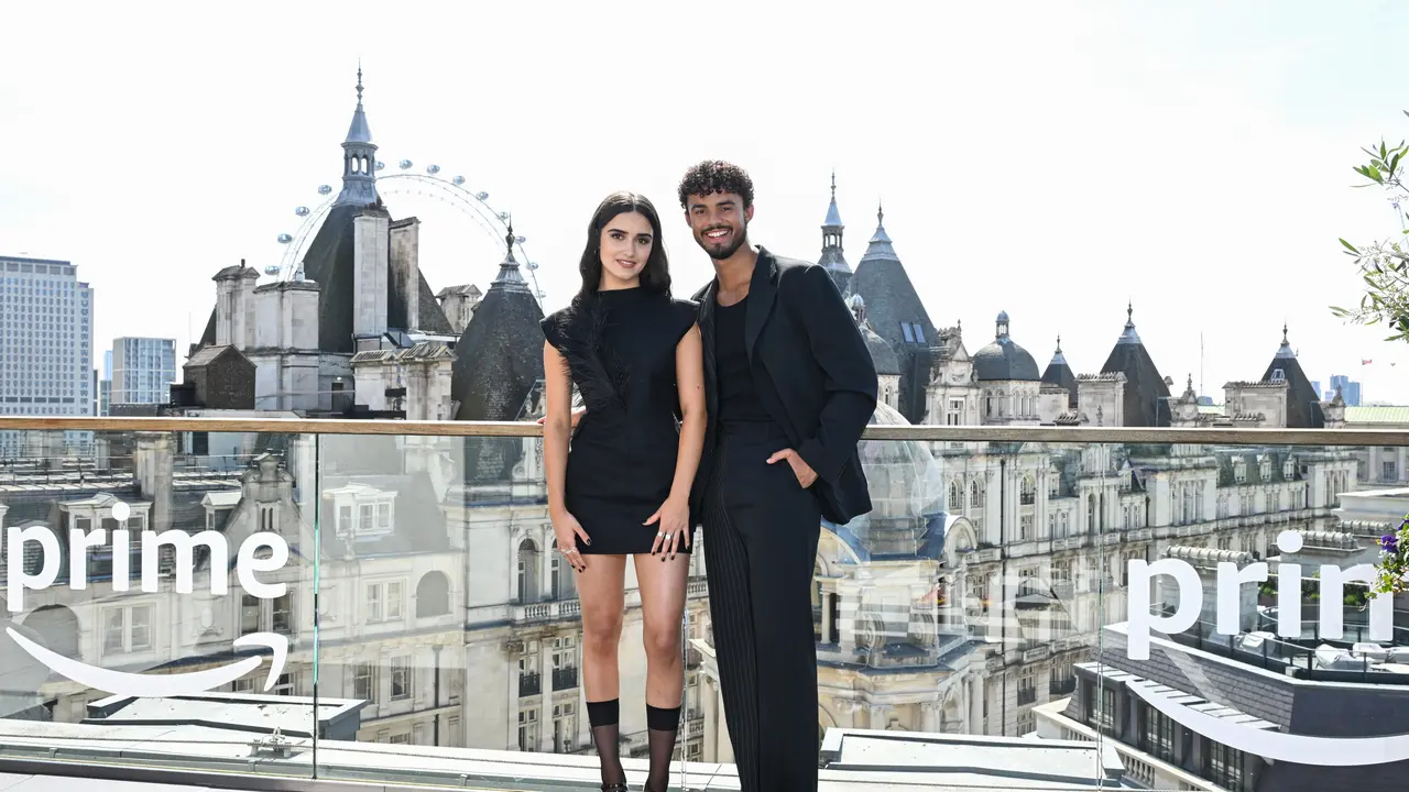 Asha Banks dan Metthew Broome bintangi 'My Fault: London', remake dari film Spanyol populer 'Culpa Mia'. [Foto: Prime Video]